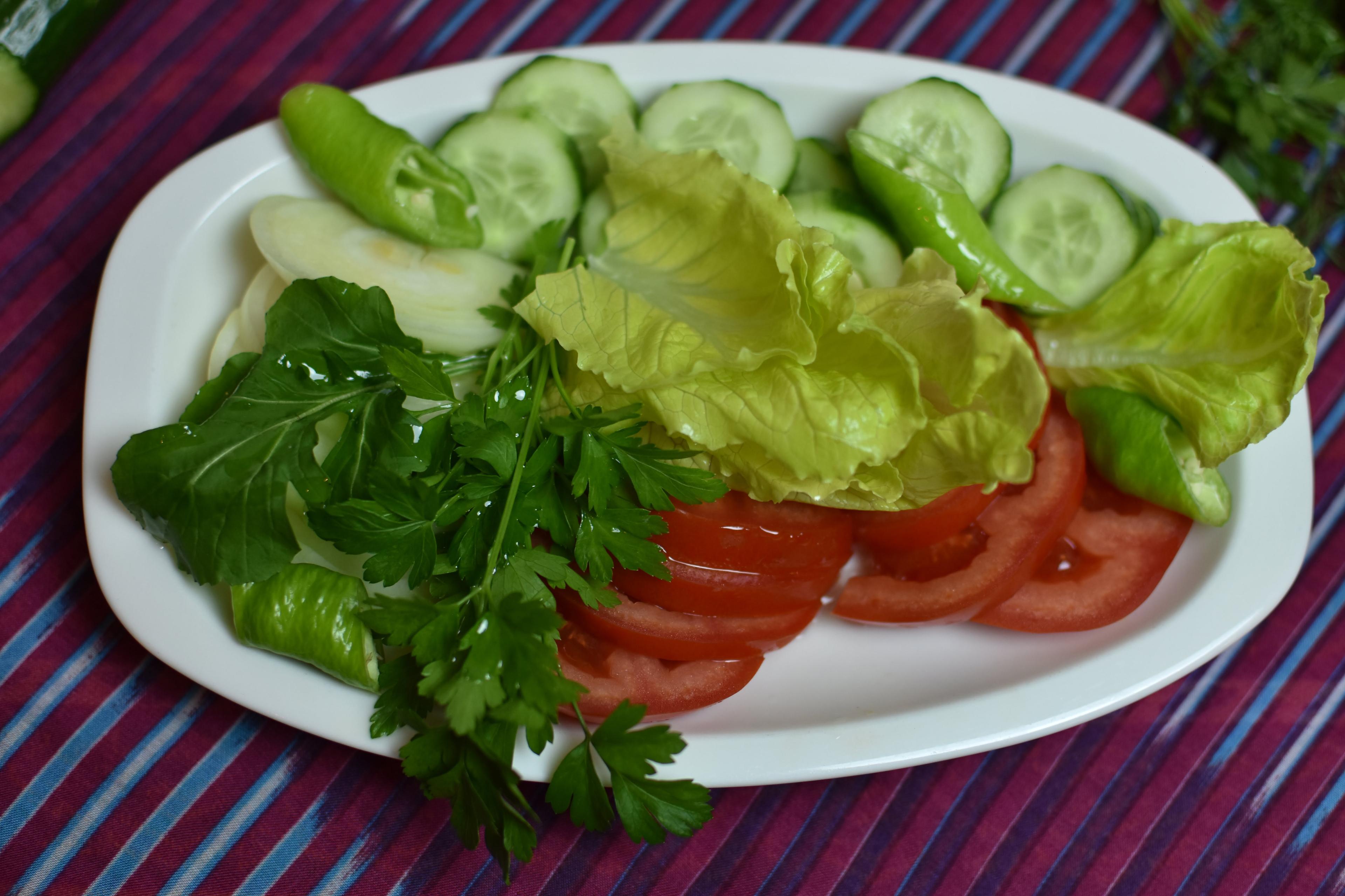 SÖĞÜŞ SALATA ORTA